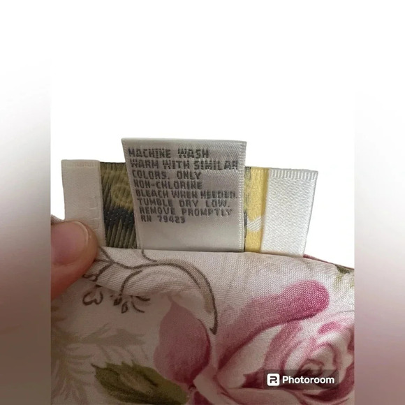 Vintage NWT Dentelle Women’s Floral Slip with matching hanger Large USA made - Picture 8 of 9